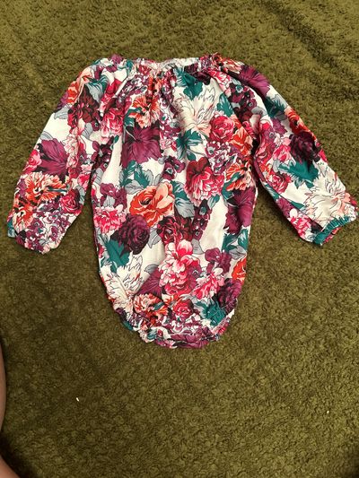 SHEIN Light weight silk type long sleeve onesie 12 Months