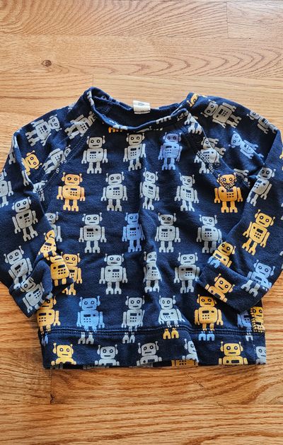 Tucker Tate Toddler boys 18M sweatshirt feature fun robots graphic 18 Months