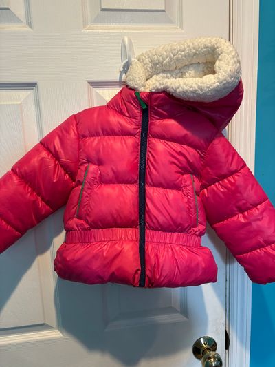 Toys r us Pink marshmallow jacket with hood 3T