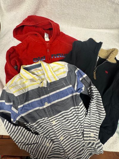 Old Navy, Gymboree and Carters Boys Clothing Bundle Size 5T. Old Navy, Gymboree and Carters 5T/5