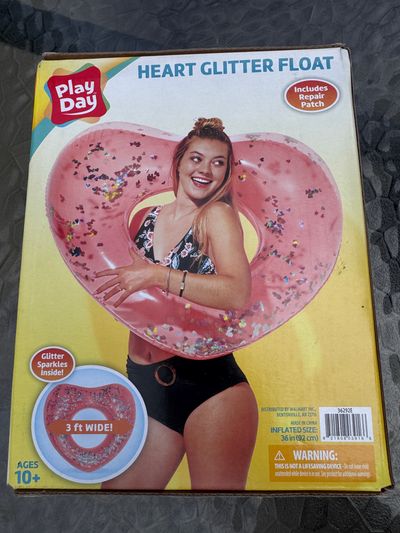 Brand new Playschool, pink glitter, float heart Box looks ok