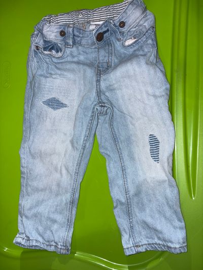 H&M Distressed jeans 12-18 Months
