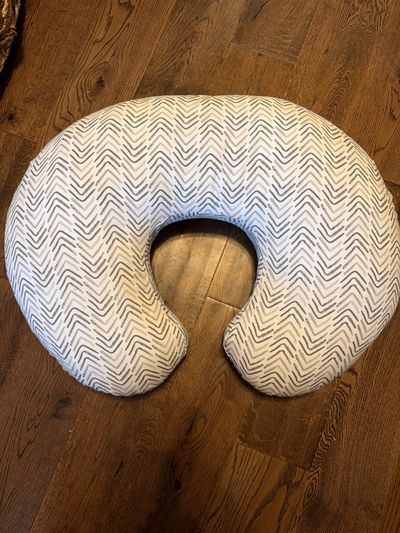Boppy Grey and white bobby