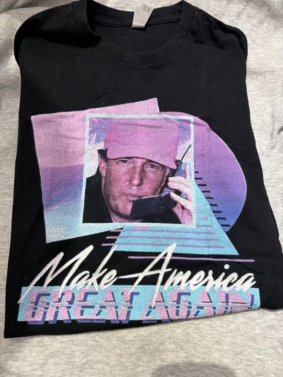 Retro Look Trump Tee size XS Boys  10-12