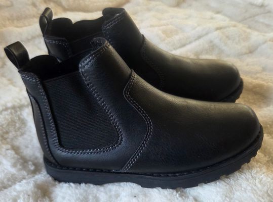 Old navy boots  13 (Lil' Kid)