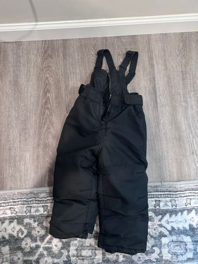 cat & jack snow suit brand new never worn, snowsuit- 24 Months