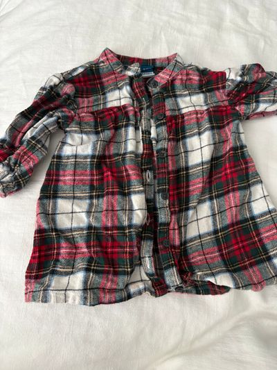 Old navy Adorable flannel for girls 6-12 mo 6-12 Months