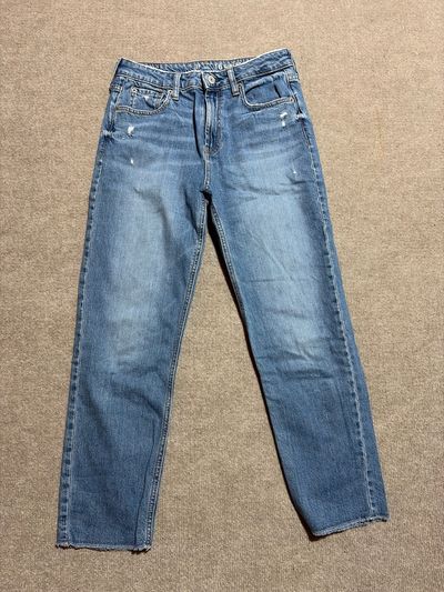Gap Teen Girlfriend High Rise Jeans. Distressed. Size 16 14-16