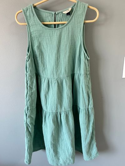 Universal threads  Women's - M