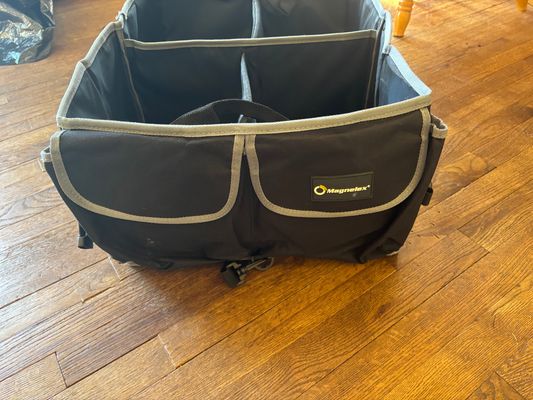 NA Trunk organizer, side pockets, removable insides