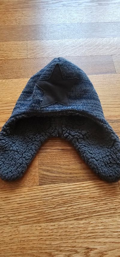 NA Toddler Knit Hat with Ear Flaps and Fleece Lining great condition Infant (0-2 yrs)