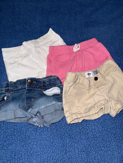 Old Navy/Garanimals/Circo Lot of 4 shorts - denim, khaki, white cotton & pink 3T