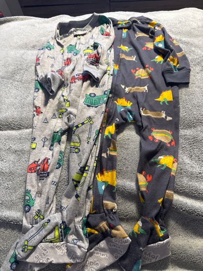Carters 2 pack of foot pajamas with long sleeves 18 Months