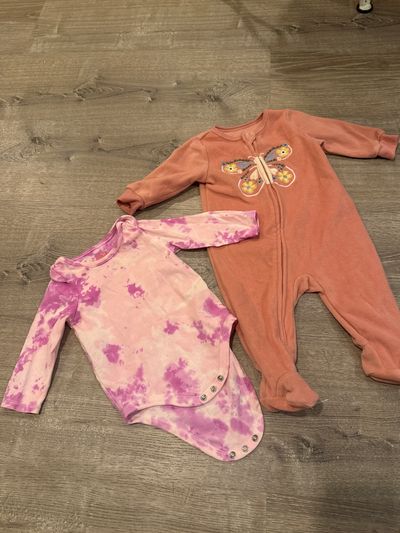 New w/o tags pajamas Kids headquarters six months Tie-dye cat and Jack onesie 3 to 6 months 3-6 Months