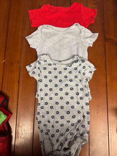 3 onsies. All Carters 3 onsies. All 3 Carters 24 months 24 Months
