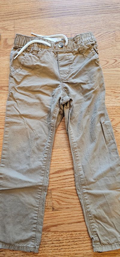 Old Navy Like new pull-on pants lightweight straight legs 4T