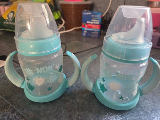 Nuk sippy cups with silicone nipple Pack of 2