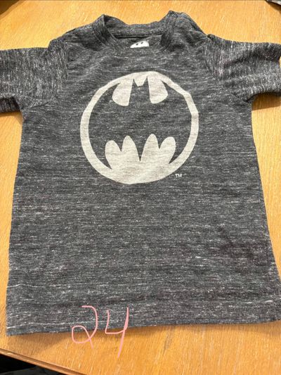 Dc comics Batman t shirt 24 Months
