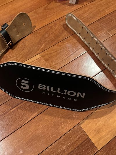 Like new fitness weightlifting belt