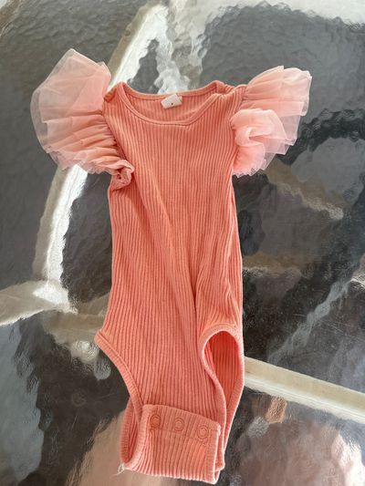 Shein pink frilly short sleeve onesie 12-18 Months