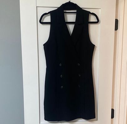 BCBGeneration NWOT black blazer dress Women's 4
