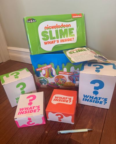 Brand new cra-z-art nickelodeon, slime mystery kit Retail for over $35