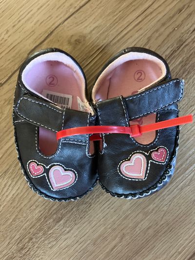 Teeny Toes Adorable brown Velcro shoes with pink hearts 2 (Infant Shoe)