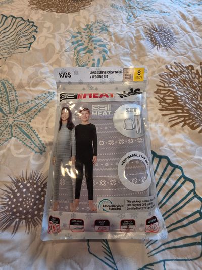 32 Degree Heat BRAND NEW Size 6/7 Base Layer 2 Piece