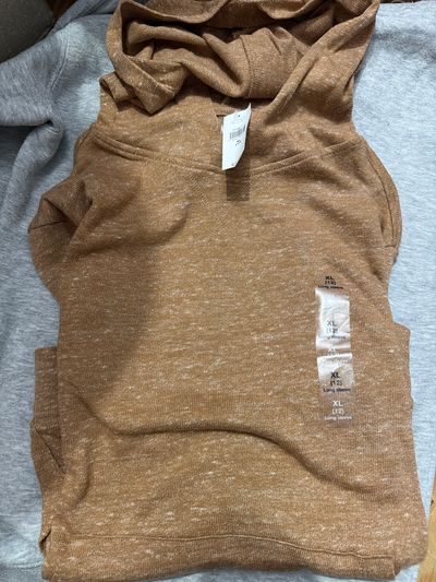 New with tags GAP Long Sleeve Khaki Hoodie XL 12 Lightweight Kangaroo pocket $35 retail 10-12