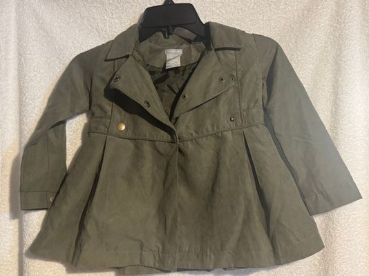 Tahari Olive green toddler girls trench coat Tahari Olive green toddler girls trench coat, Leopard print hood 3T