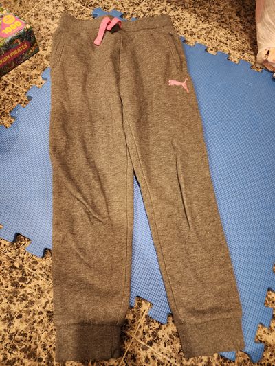 Puma gray sweatpants 7-8