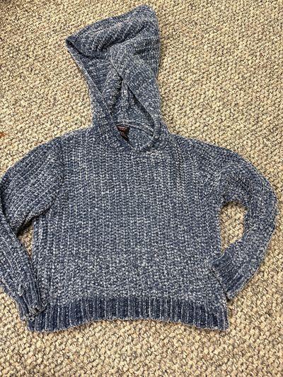 Forever 21 Blue chenille hoodie crop sweater 5T/5