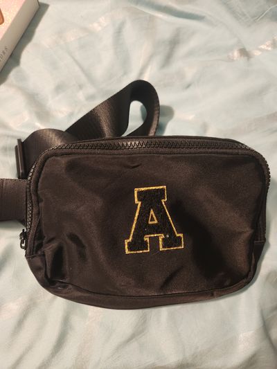 Amazon A crossbody bag Excellent