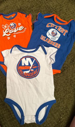 NHL official 3 NY Islanders short sleeve onesies 6-9 Months