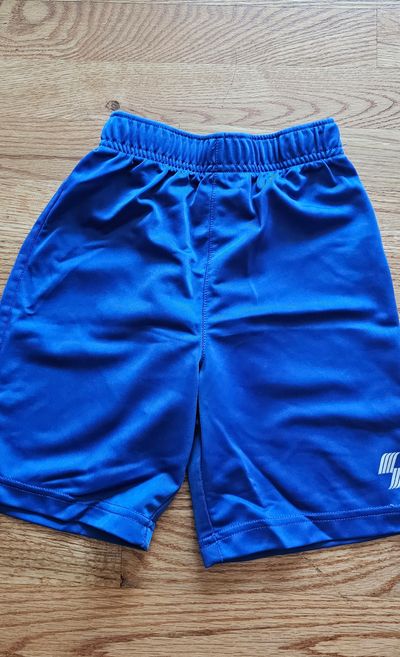 Place Sport Like new Boys sport pants breathable great for outdoor sport 5T/5