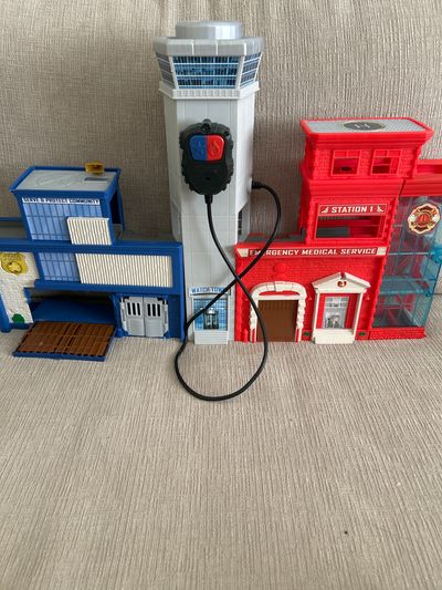 Matchbox Rescue headquarters play set working microphone lights and sounds