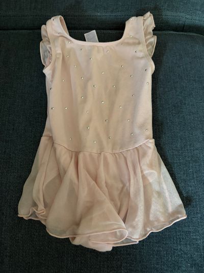 Size xs 4 to 5 light pink Leotard with skirt