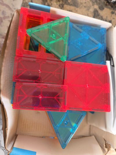 Magnetic Tiles