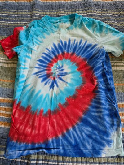 Lands End Red Whire and Blue Tie Dye T Shirt 10-12
