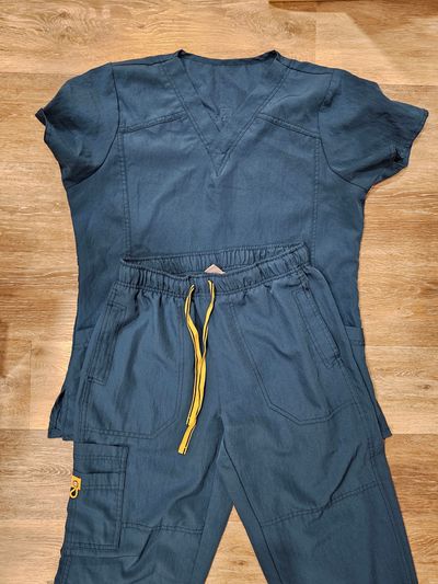 Wonderwink Dark teal scrub top and bottom Women's - M