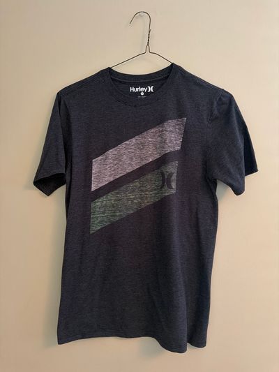 Hurley Size Small Gray Tshirt 14-16