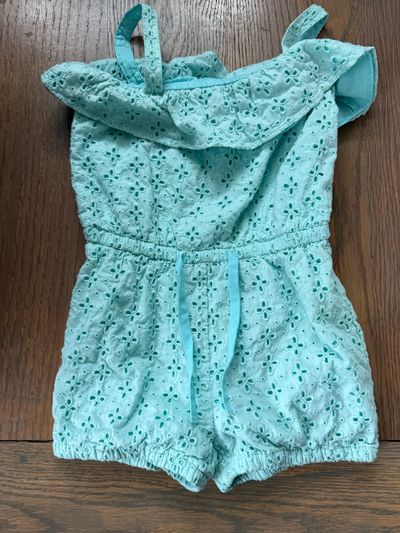 Gap Kids Eyelet Romper  4T