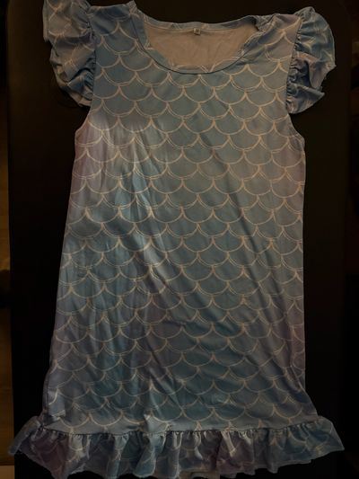 Mermaid print nightgown  7-8