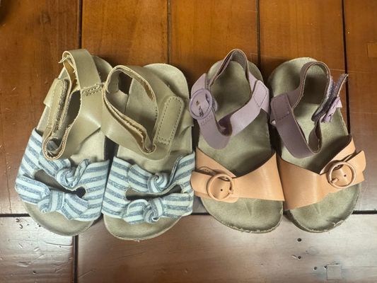 2 pairs little girls sandals size 6. Used 2 pairs little girls sandals size 6. Used but plenty of life left 6 (Lil' Kid)