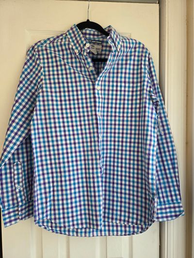 Brand New with tag Old Navy button down long sleeved shirt Men's - S