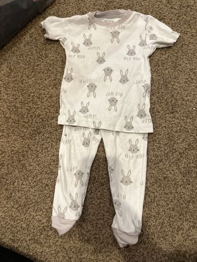 Carters two piece pajama set Pants and short sleeve shirt with bunny 18 Months