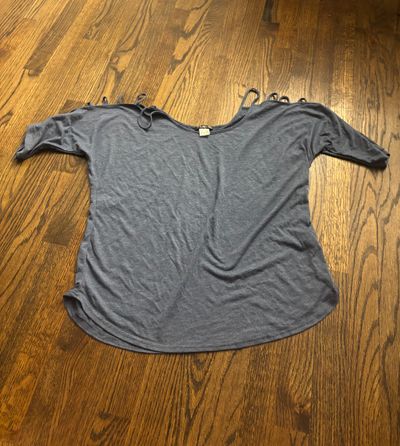 Venus blue cold shoulder with cut out shirt  Women's - M