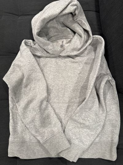 Gapkids Light gray gap hoodie with GAP written on chest barely worn 10-12