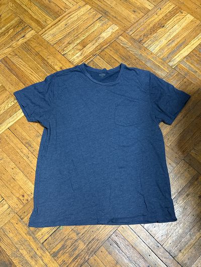 Old navy blue pocket  t shirt T shirt Men's - XL