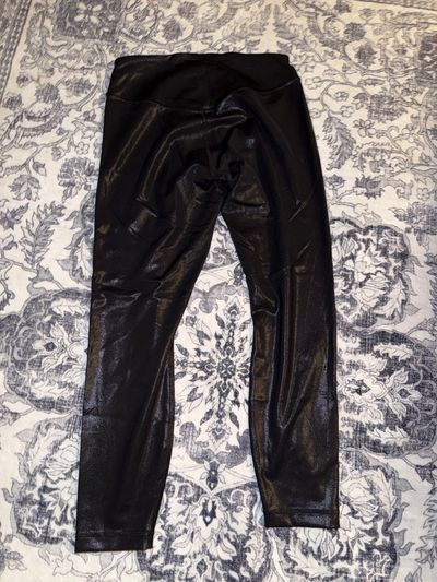 Lululemon Size 10 shiny effect legging Women's - L